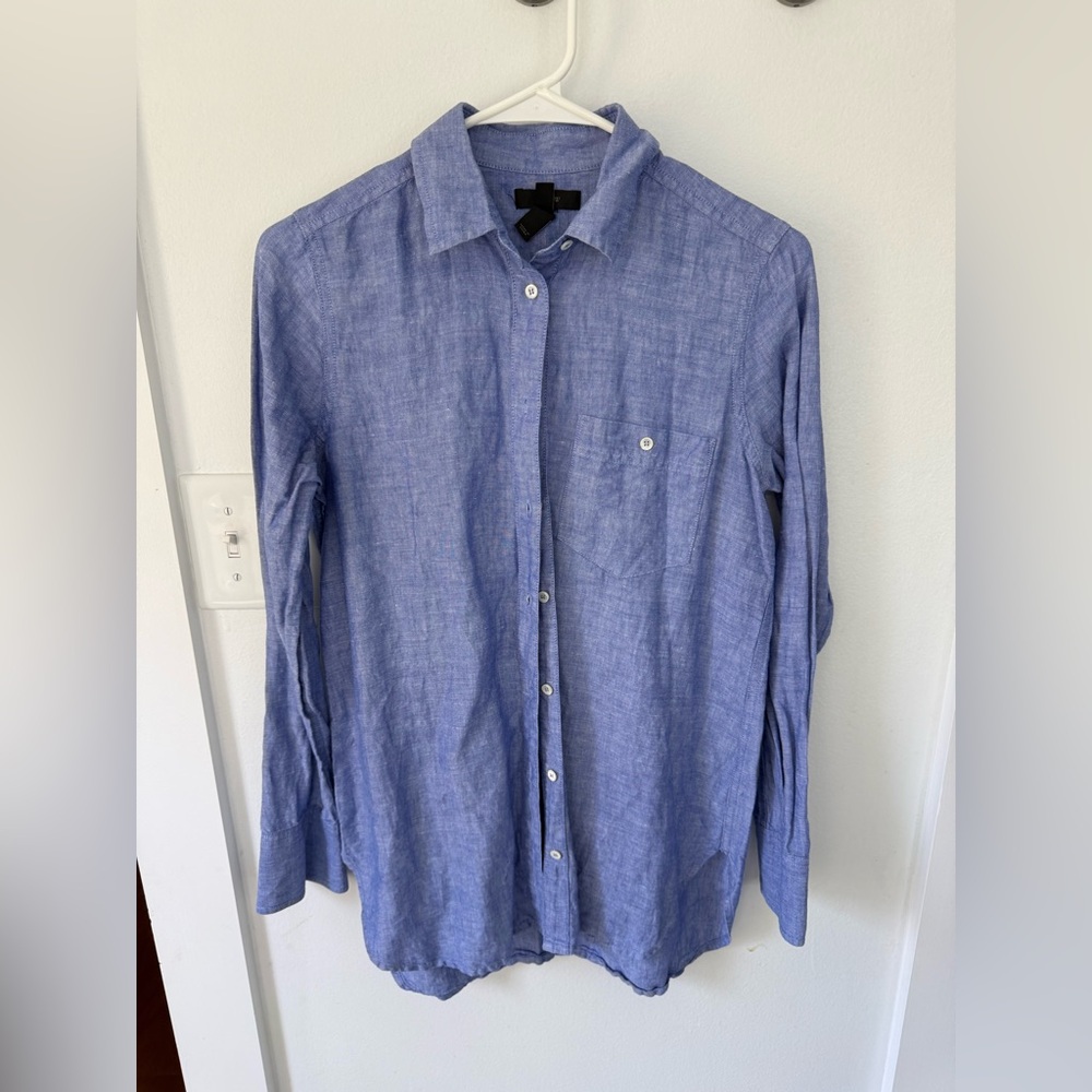 Women’s J. Crew Light Blue Casual Button Down Shirt Size 2
